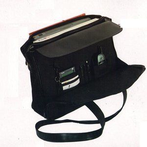 Soren Classic Collection 16" x 12" Black Business Tote